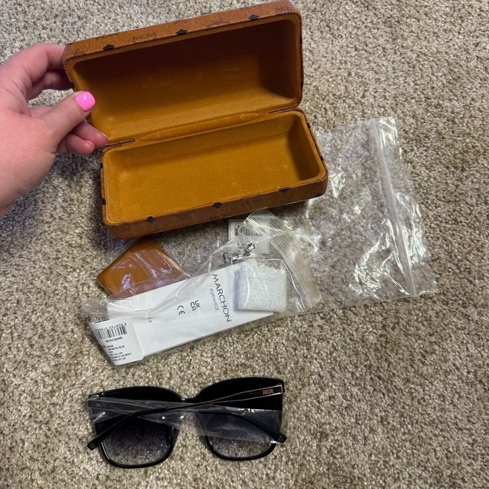 NEW MCM 58mm Gradient Rectangle Sunglasses black silver